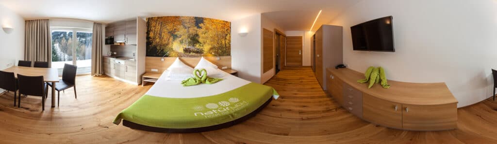 360 Ansicht der Suiten "Familienglück" - Hotel Natürlich in Fiss, Tirol Suites