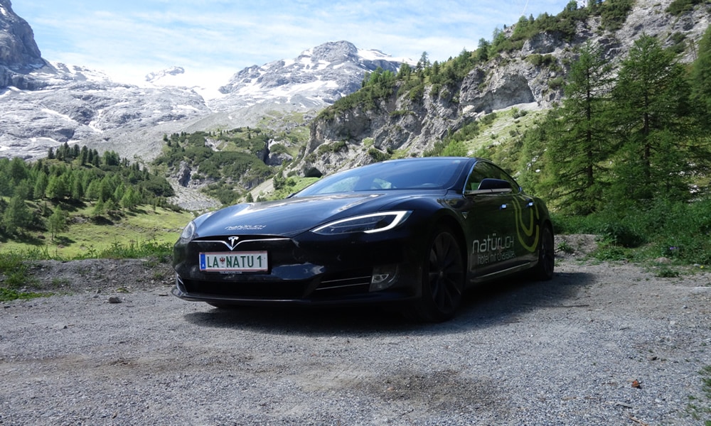 Elektrisierender Roadtrip durch die Berge Tirols.