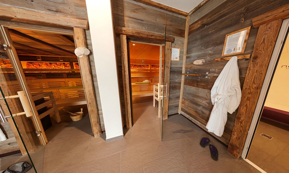 Wellness im Hotel Natürlich in Fiss, Tirol - verschiedene Saunen und Dampfbad!