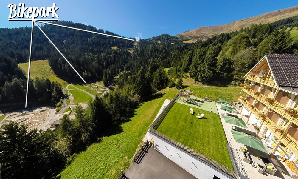 Bikegarage im Natürlich. Hotel in Fiss - Tirol. Anischt Lage zum Bikepark. Bikepark Nähe.