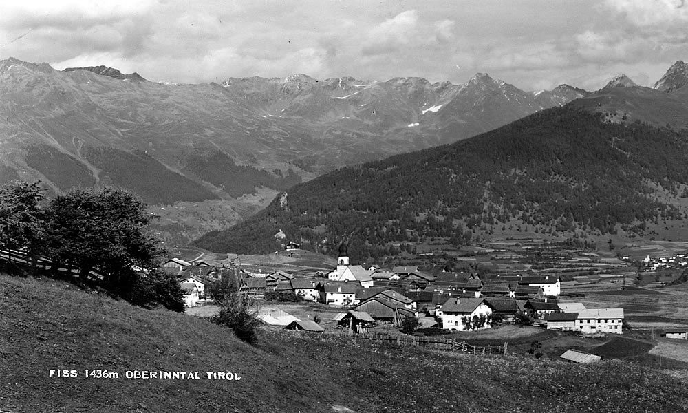 Geschichte von Fiss in Tirol. Dorfanischt von Nord-Westen.