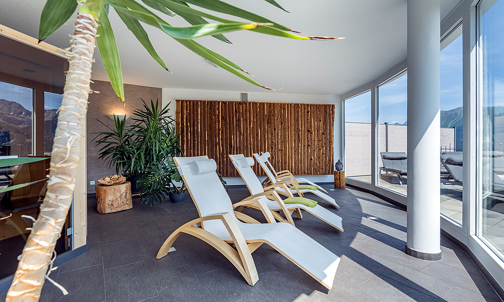 Hotdeals und Last Minute - im Natürlich. Hotel in Fiss - Tirol. Ruheraum und Wäremliegen!